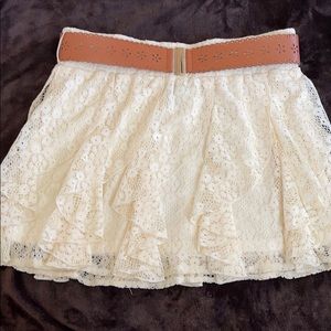 Cream colored skirt w/flower pattern lace